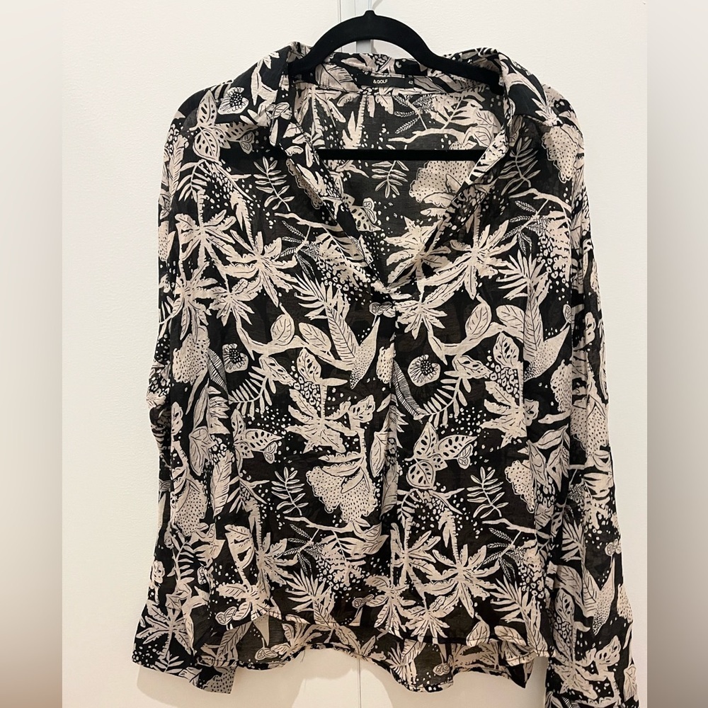 Black and cream floral tropical botanical top women’s size 42 Euro